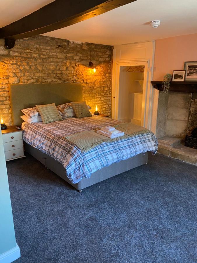 Bisley  Bear Inn - Bisley المظهر الخارجي الصورة