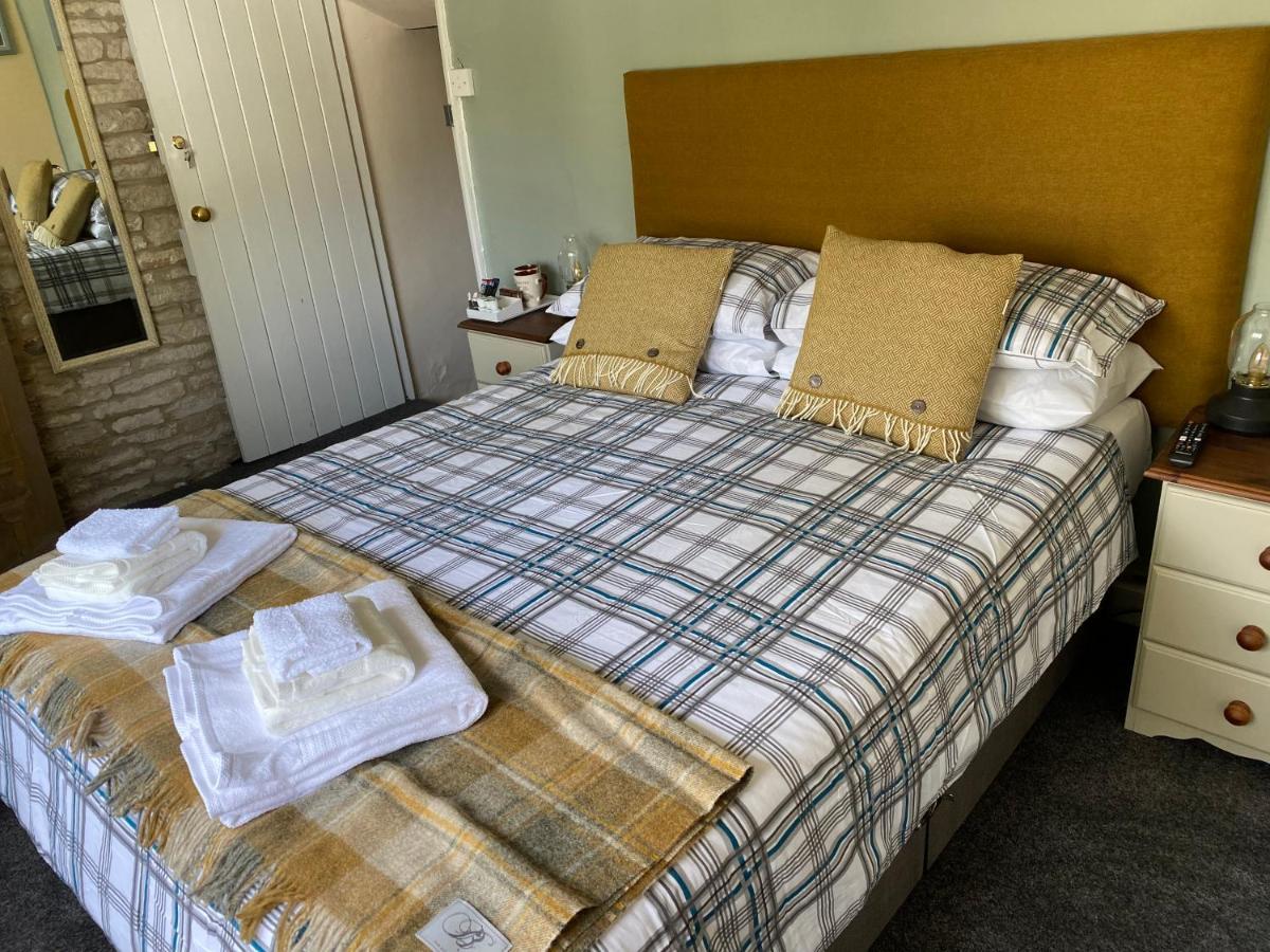 Bisley  Bear Inn - Bisley المظهر الخارجي الصورة